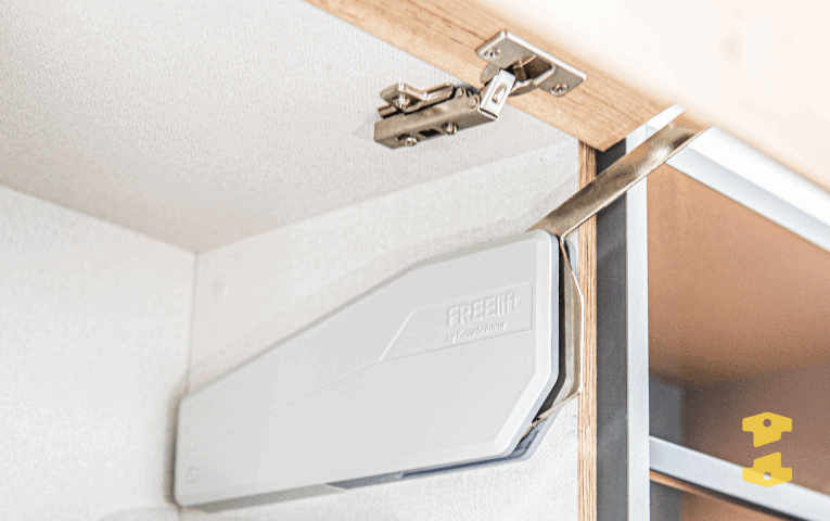 Sistema Freefold Kessebohmer para gabinetes altos